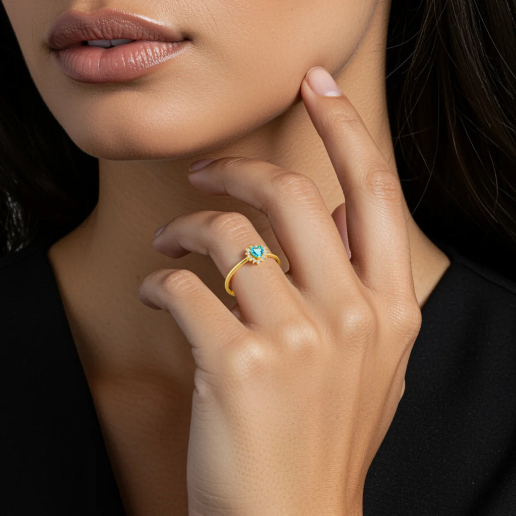 Anel Coração com Pedra Azul de Zircônia Banhado a Ouro 18K