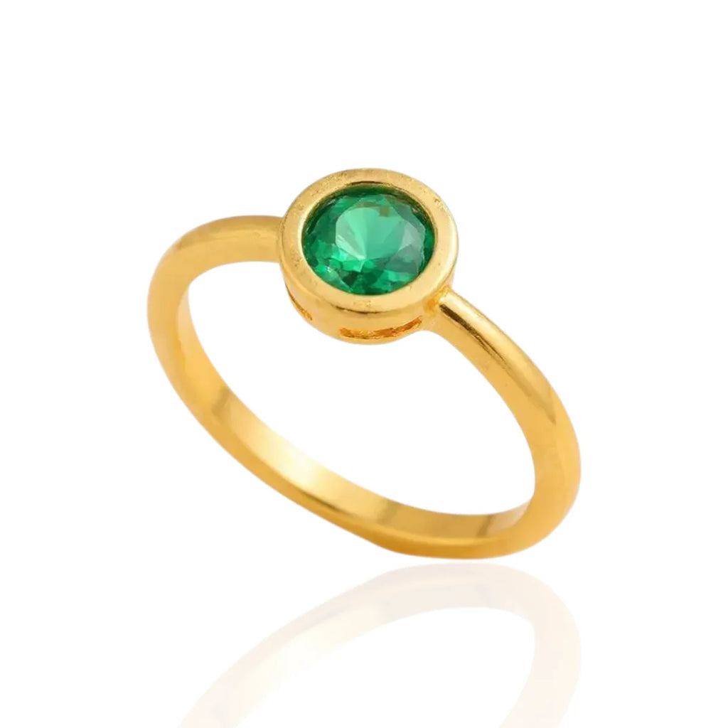 Anel Pedra Redonda Cor Verde Esmeralda Banhado a Ouro 18K