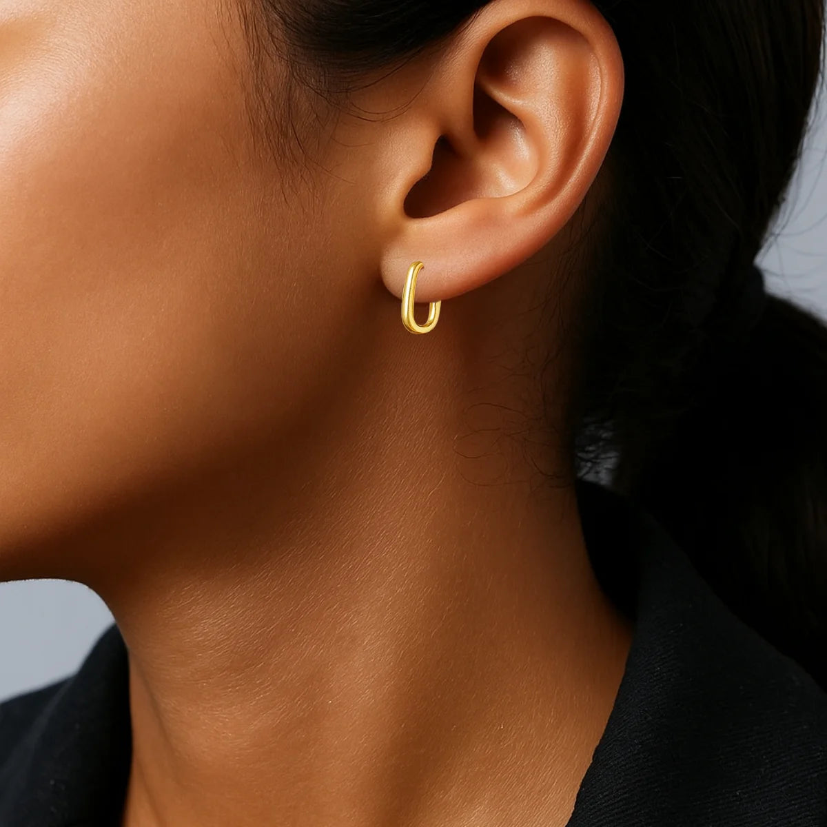 Brinco Argola Retangular Médio Banhado a Ouro 18K