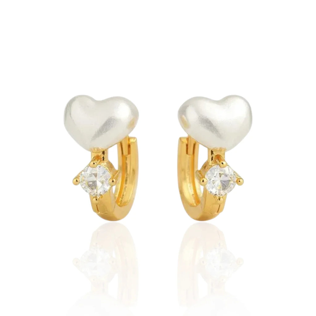 Brinco Argolinha Coração Pérola e Pedra Banhado a Ouro 18K