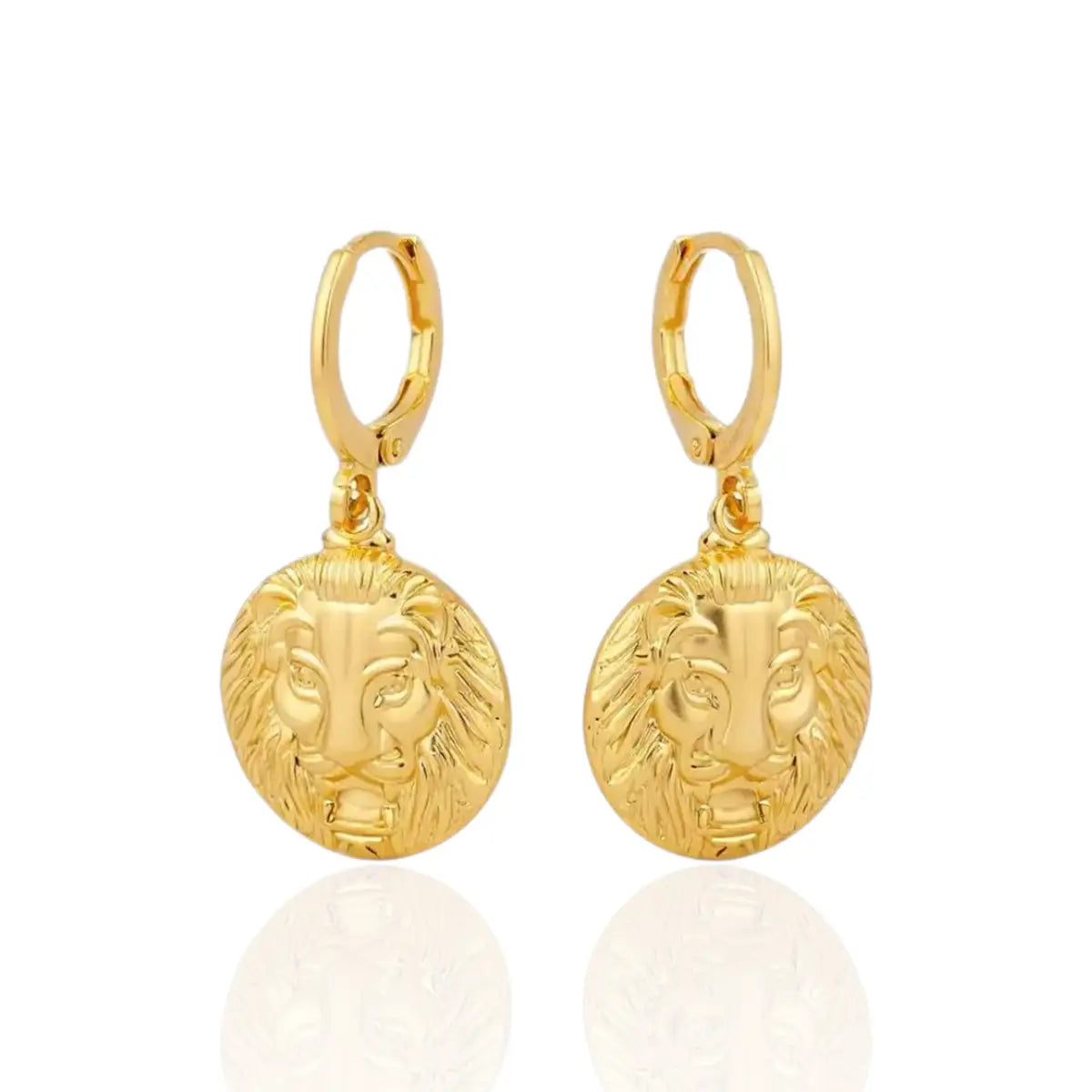 Brinco Argolinha Leão Médio com Fecho Banhado a Ouro 18K