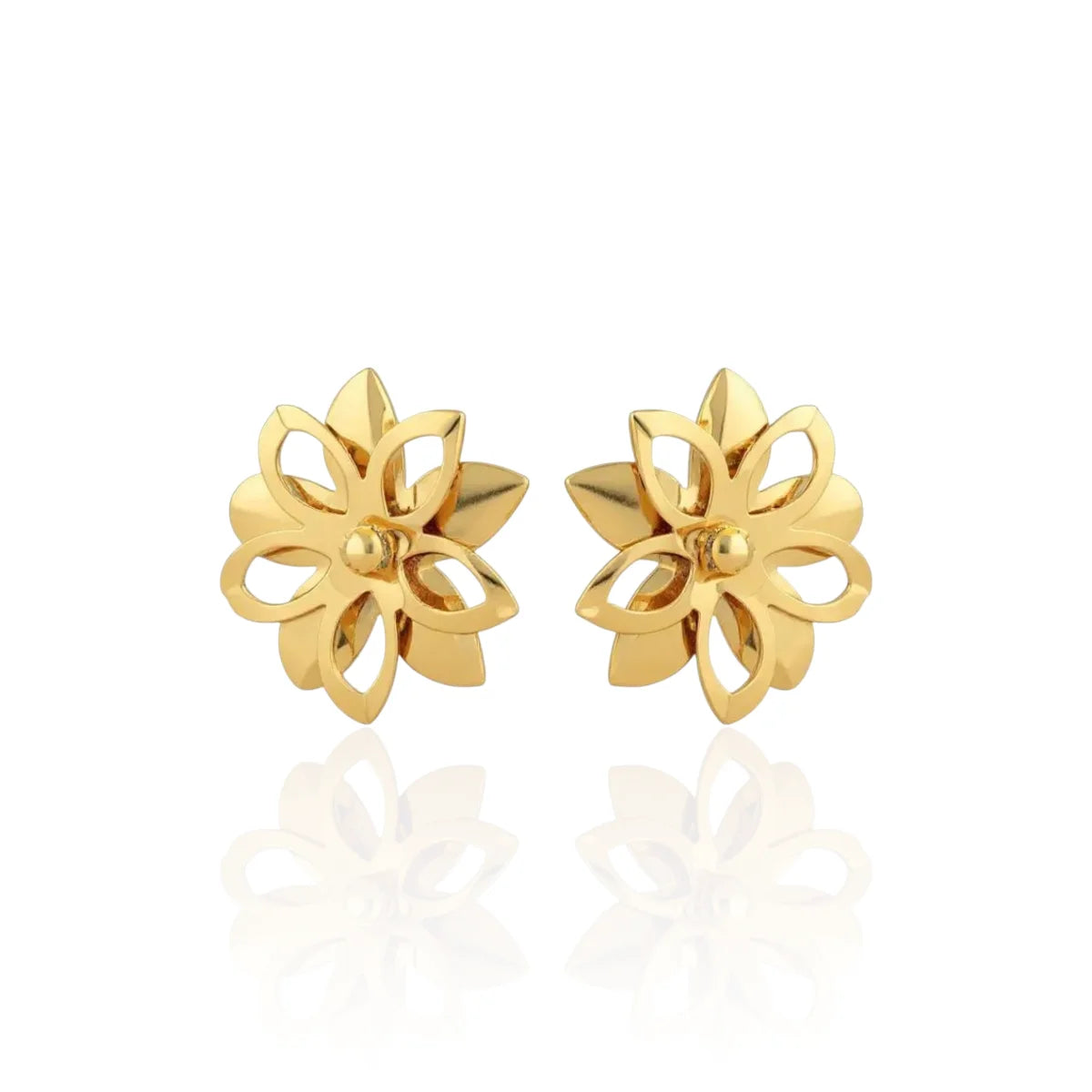 Brinco Flor Detalhado Médio Redondo Banhado a Ouro 18K