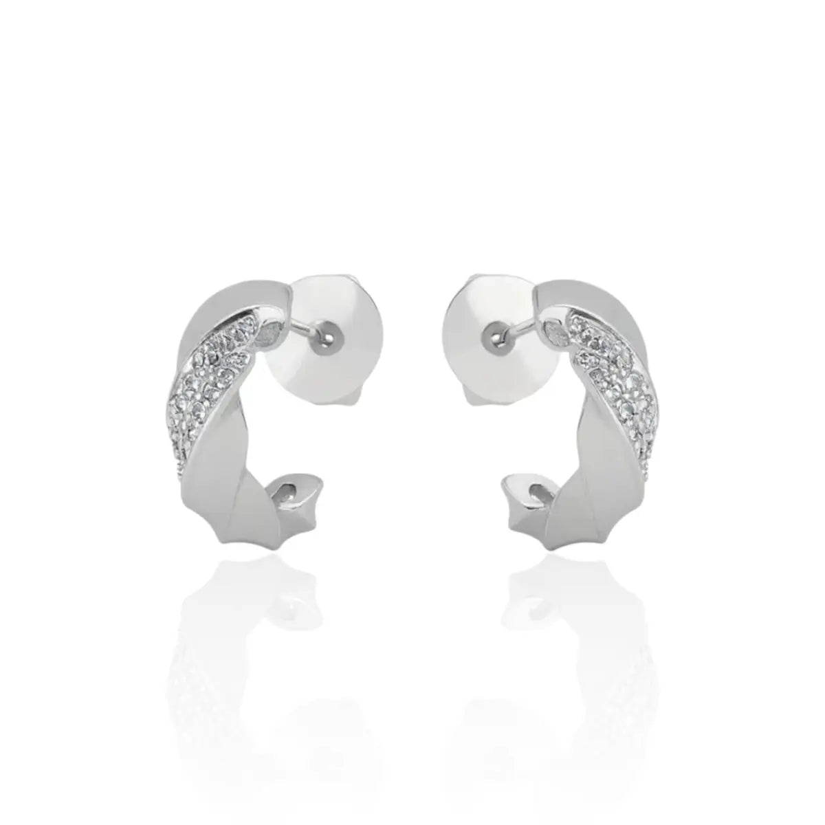 Brinco Meia Argola Torcida Zircônia Cravejada em Prata 925