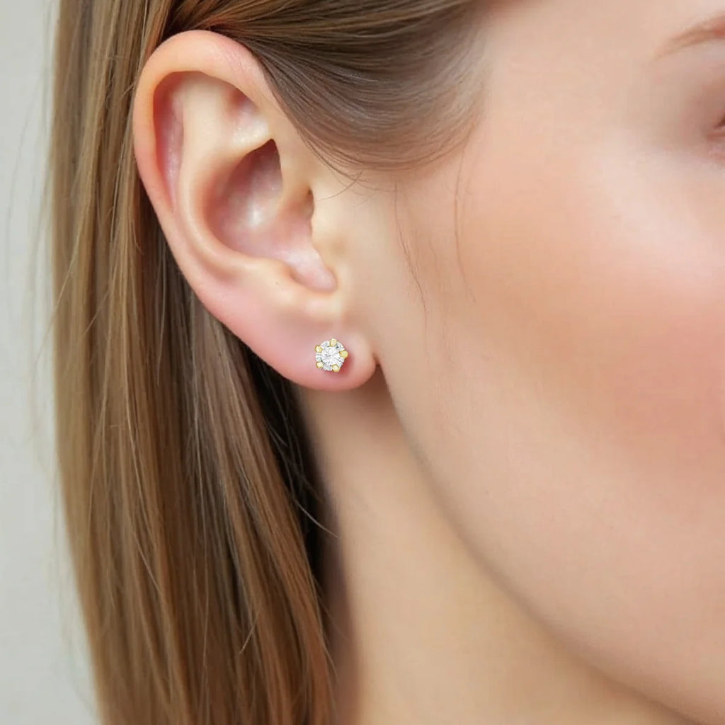 Brinco Ponto de Luz Grande Clássico Banhado a Ouro 18K