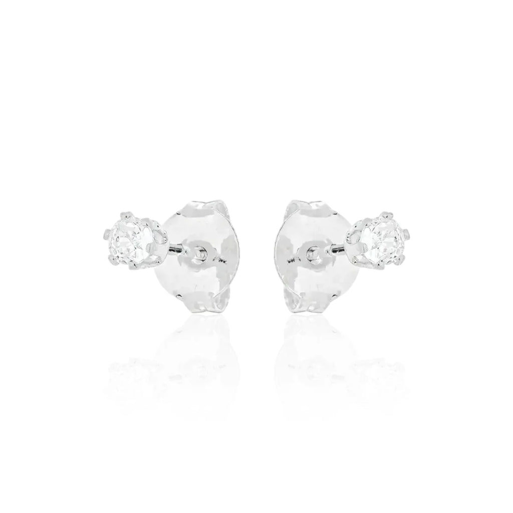 Brinco Ponto de Luz Pequeno Clássico em Prata 925