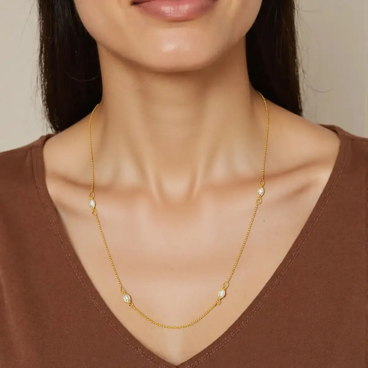 Colar Choker Pontos Zircônias Pequenas Banhado a Ouro 18K