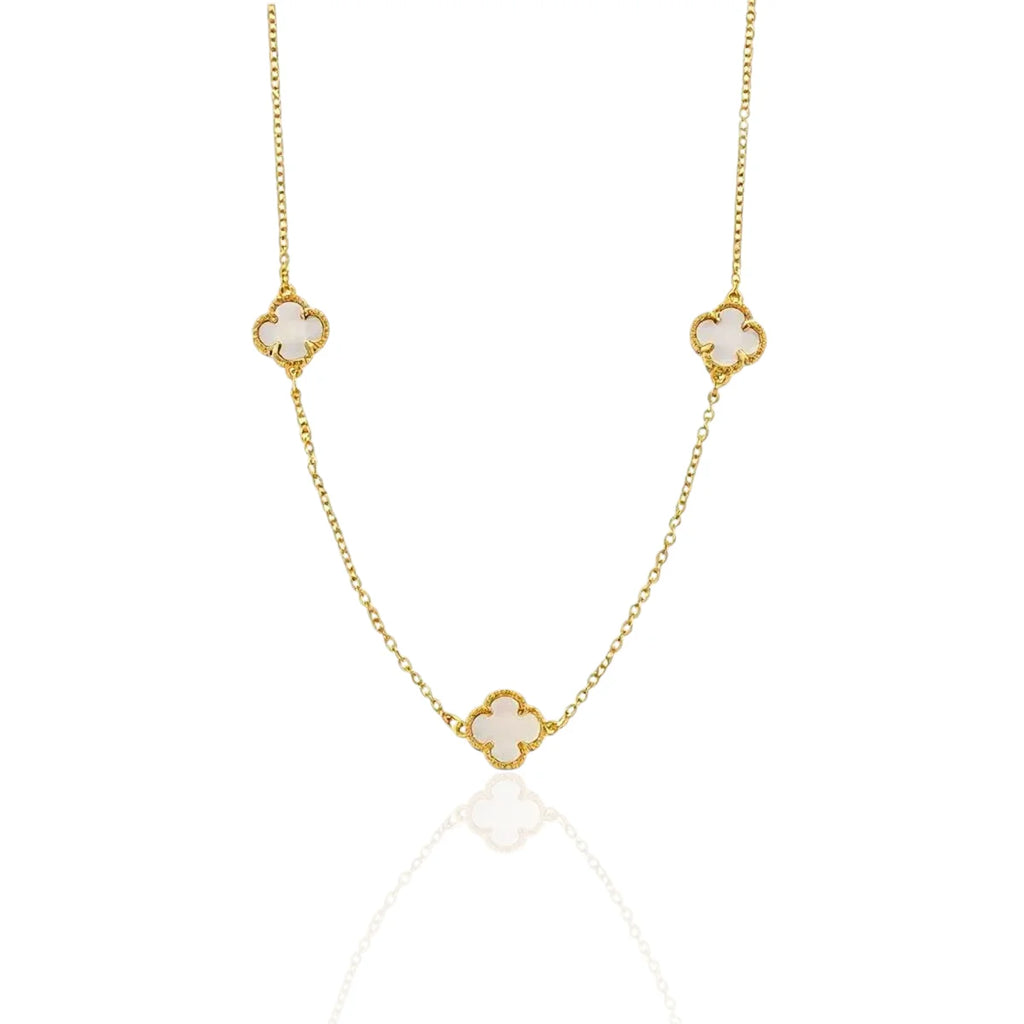 Colar Choker Trevo Quatro Folhas Pérola Banhado a Ouro 18K