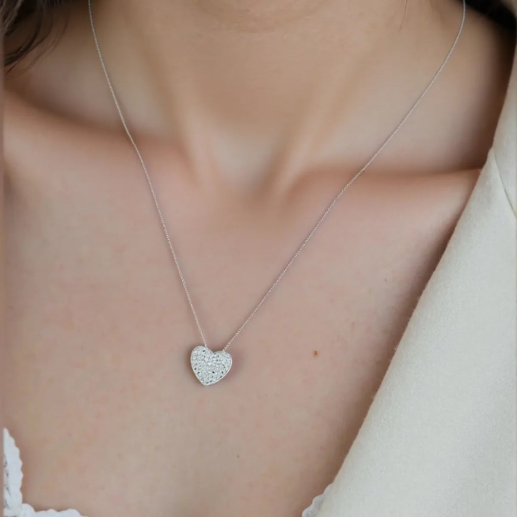 Colar Coração com Zircônias Cravejado em Prata 925