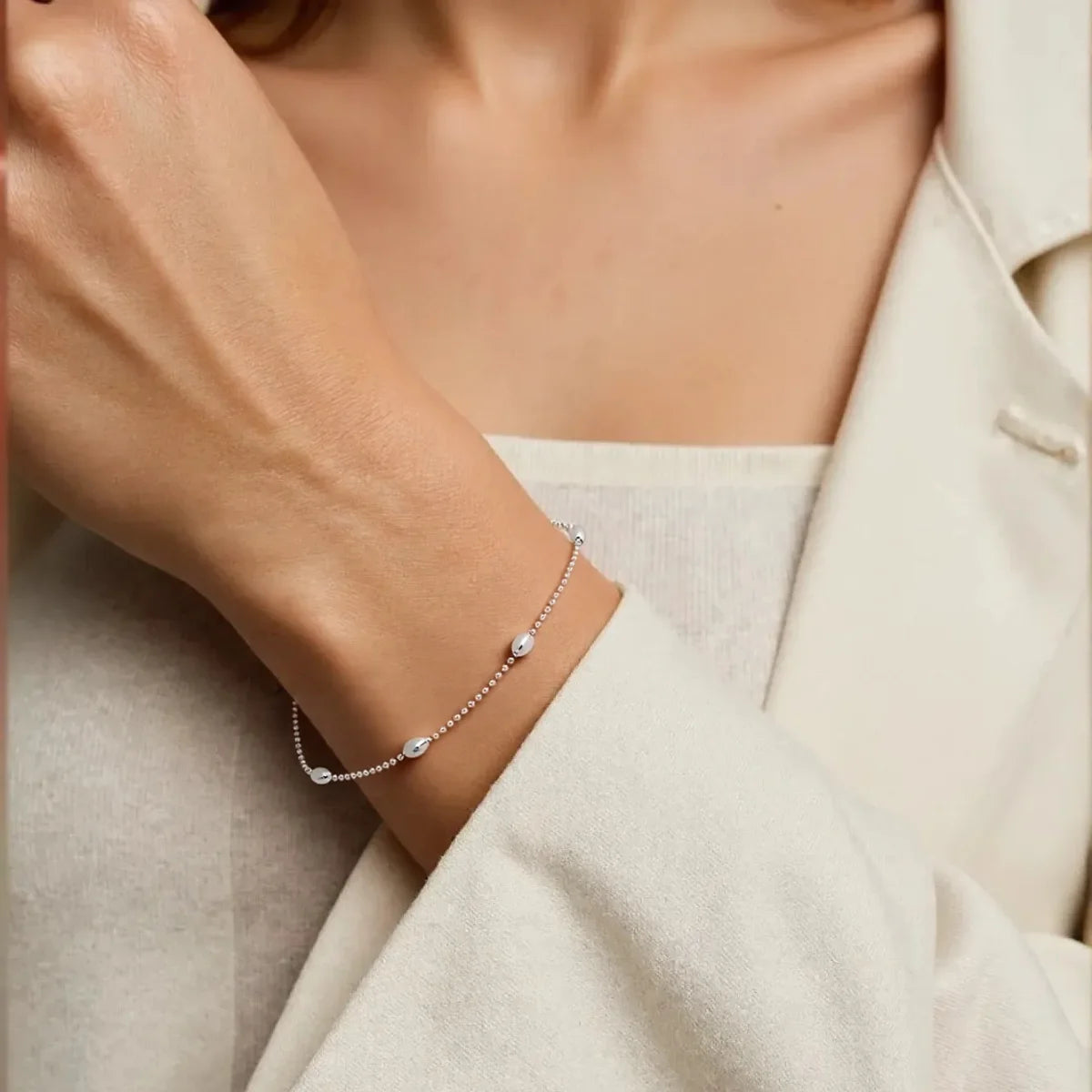 Pulseira Bolinhas e Elos Ovais Polidos em Prata 925